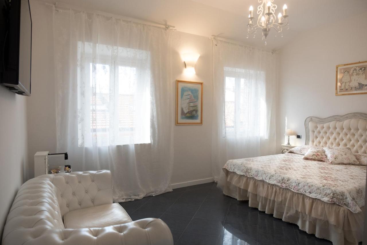 Artemisia Apartment Виареджо Екстериор снимка