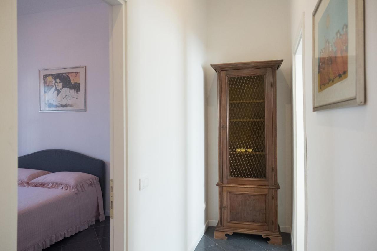 Artemisia Apartment Виареджо Екстериор снимка
