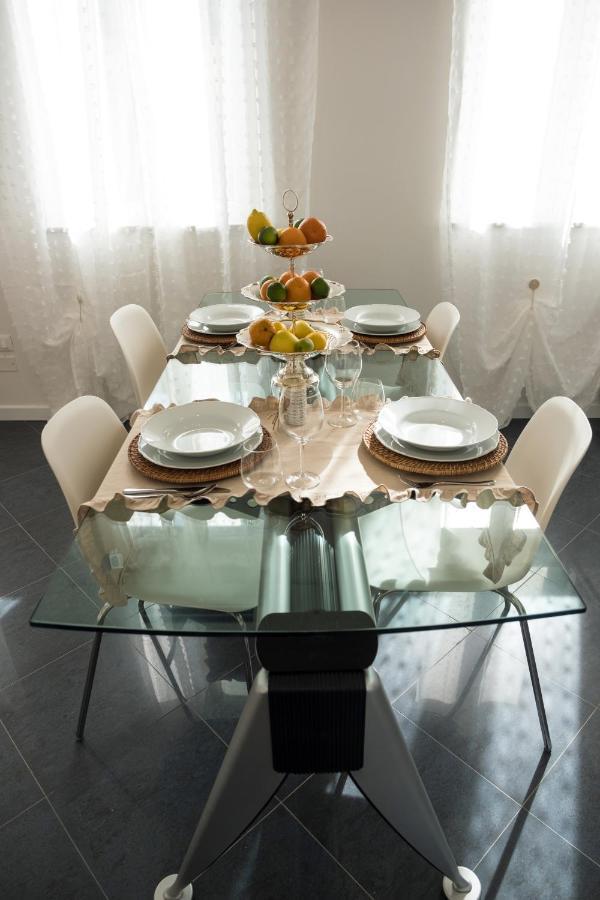 Artemisia Apartment Виареджо Екстериор снимка