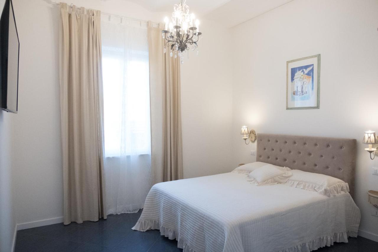 Artemisia Apartment Виареджо Екстериор снимка